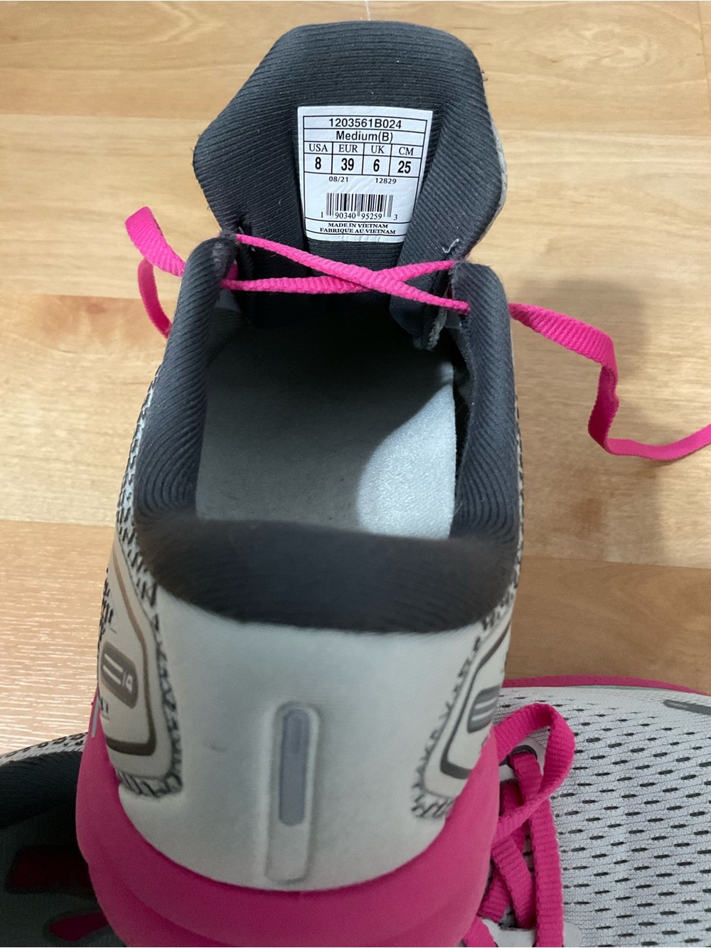 Brooks Ghost 14 Women's Running Shoes with Pink and Mint Accents - Picture 5 of 11